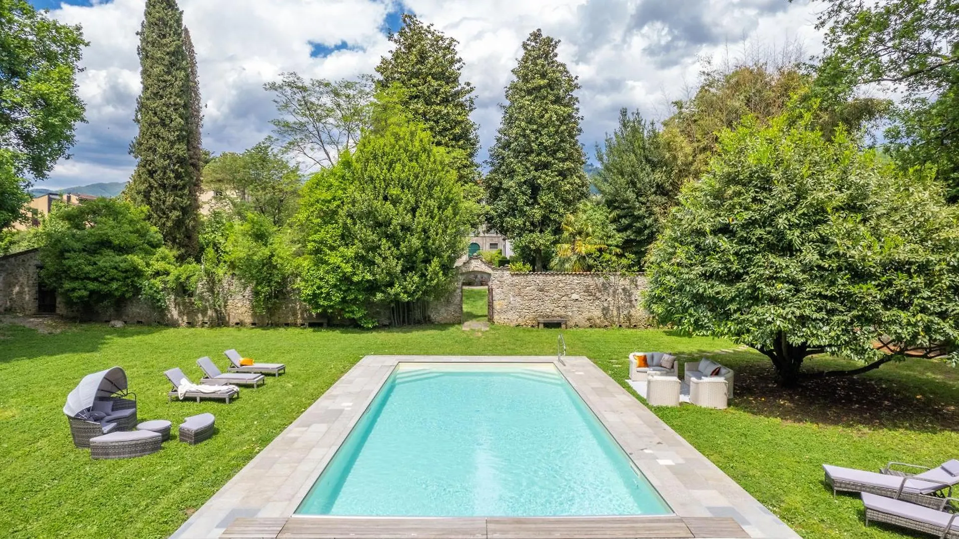 Case Bernardini Suites Ghivizzano