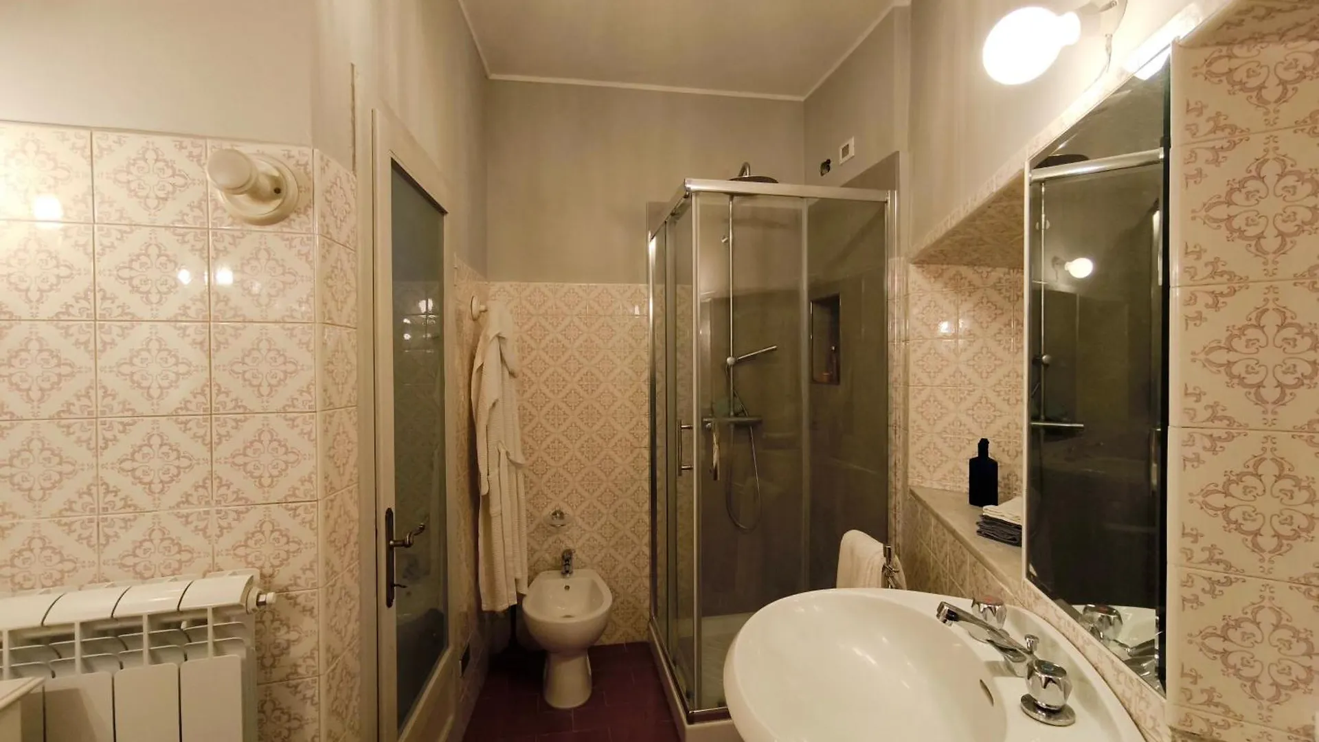 Case Bernardini Suites Ghivizzano Guest house