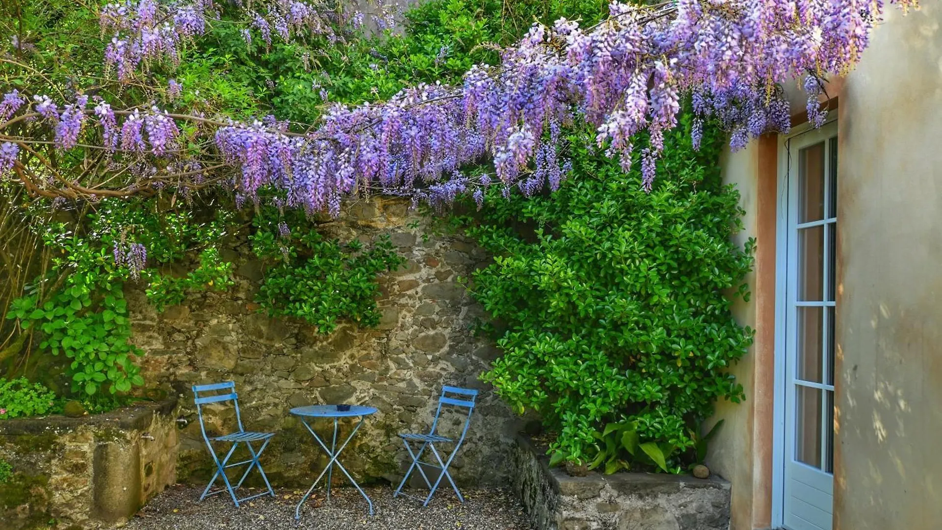 Case Bernardini Suites Ghivizzano Guest house